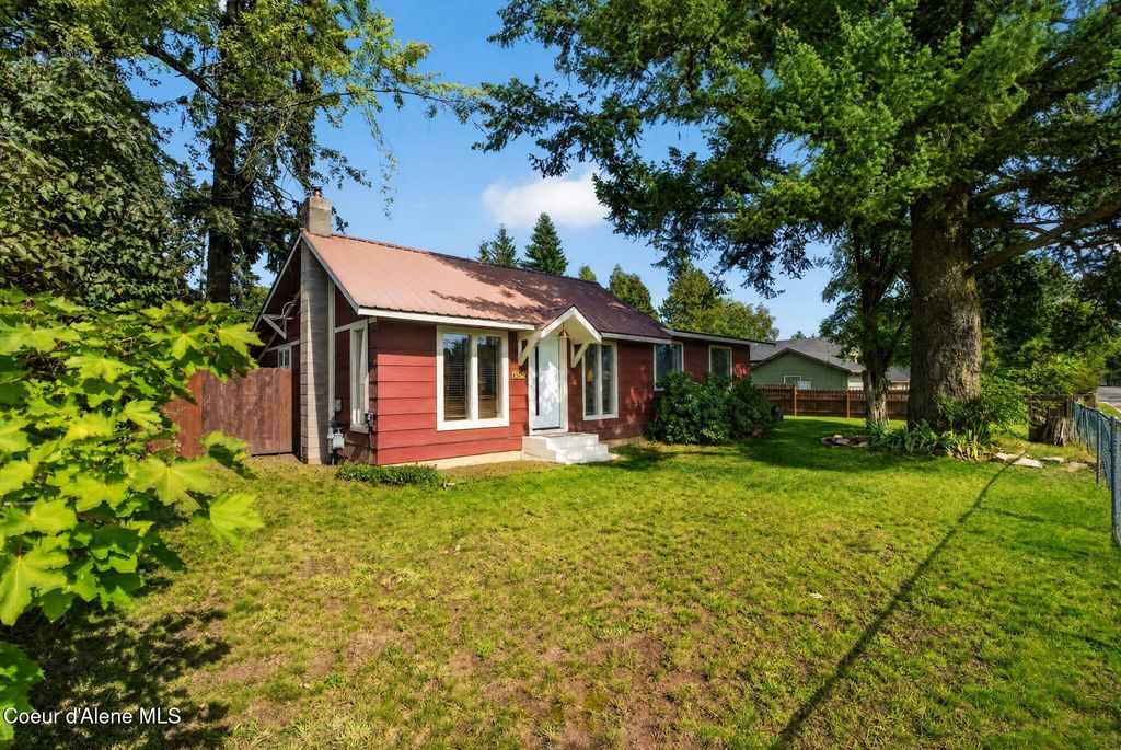 615 E Miles AVE, Hayden, ID 83835