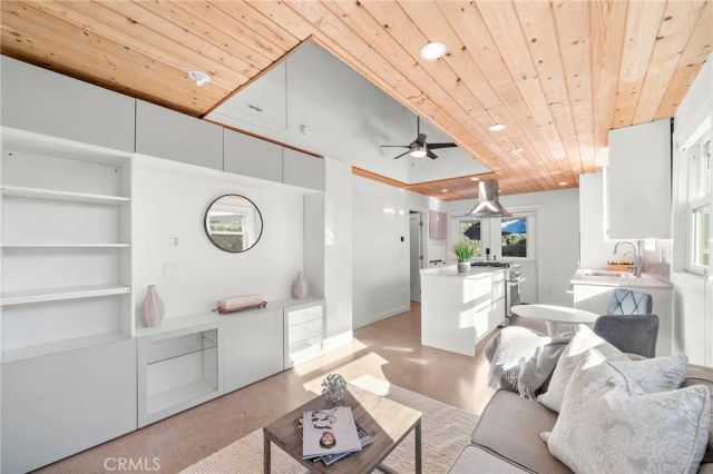 1236 La Colina, Tustin, CA 92780