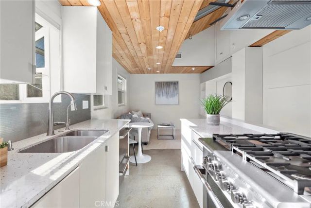 1236 La Colina, Tustin, CA 92780
