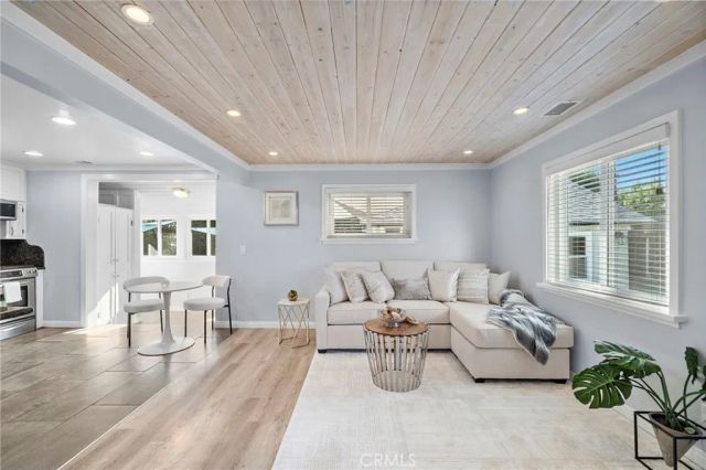 1236 La Colina, Tustin, CA 92780