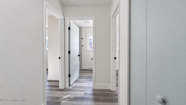 3608 Goldsmith Ln, Louisville, KY 40220