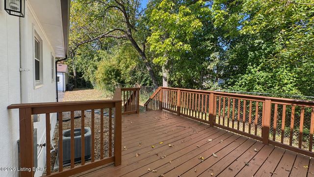 3608 Goldsmith Ln, Louisville, KY 40220