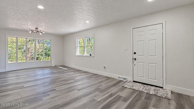 3608 Goldsmith Ln, Louisville, KY 40220