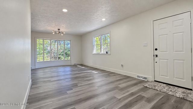 3608 Goldsmith Ln, Louisville, KY 40220