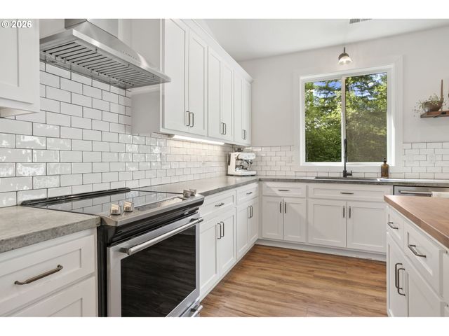 24315 Ne DOLE VALLEY Rd, Yacolt, WA 98675