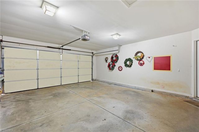 514 Walnut Crossing Drive, Whitsett, NC 27377