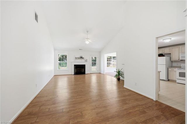 514 Walnut Crossing Drive, Whitsett, NC 27377