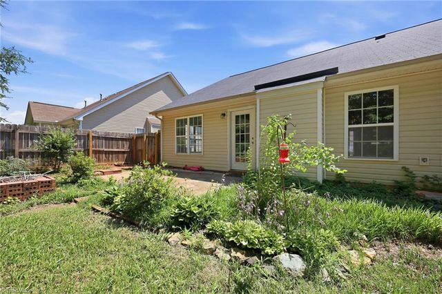 514 Walnut Crossing Drive, Whitsett, NC 27377