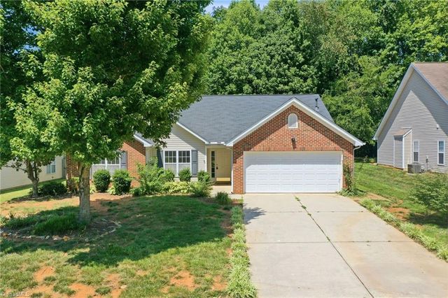 514 Walnut Crossing Drive, Whitsett, NC 27377