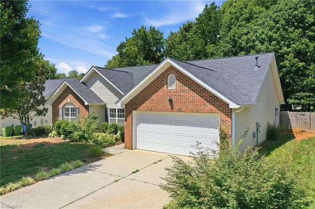 514 Walnut Crossing Drive, Whitsett, NC 27377