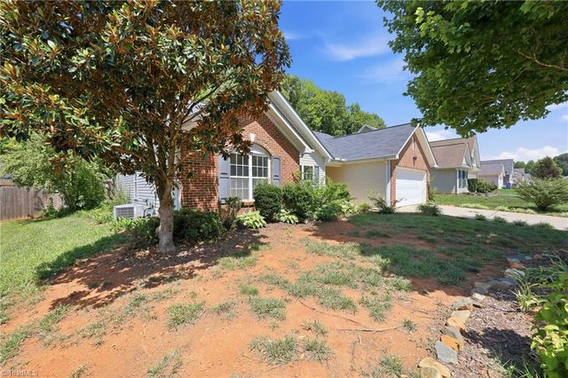514 Walnut Crossing Drive, Whitsett, NC 27377
