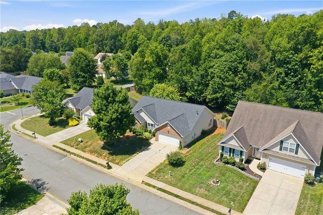 514 Walnut Crossing Drive, Whitsett, NC 27377