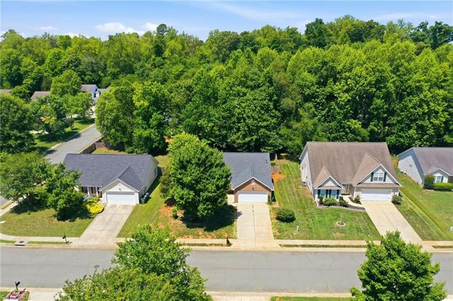 514 Walnut Crossing Drive, Whitsett, NC 27377