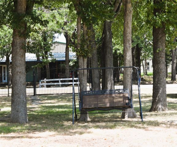 1411 E Lake Drive, Weatherford, TX 76087
