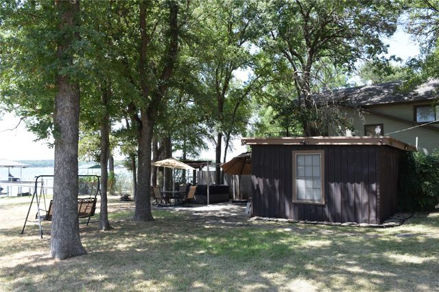 1411 E Lake Drive, Weatherford, TX 76087