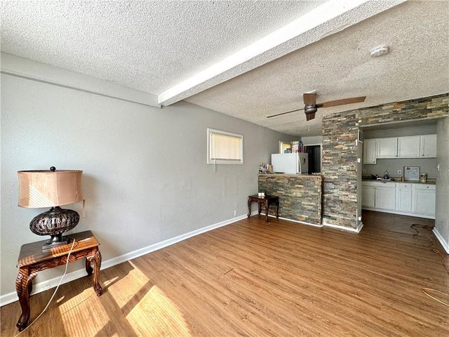 4435 Norton Avenue, Kansas City, MO 64130