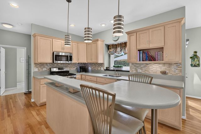 24735 Illini Drive, Plainfield, IL 60544