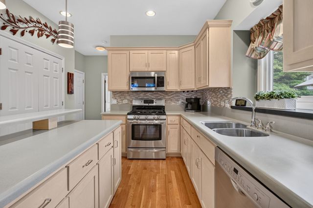 24735 Illini Drive, Plainfield, IL 60544