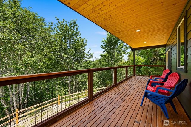 254 Skyler Way, Eatonville, WA 98328