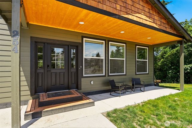 254 Skyler Way, Eatonville, WA 98328