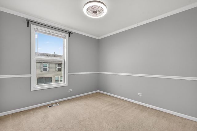 1538 Bristol Lane 4, Wood Dale, IL 60191