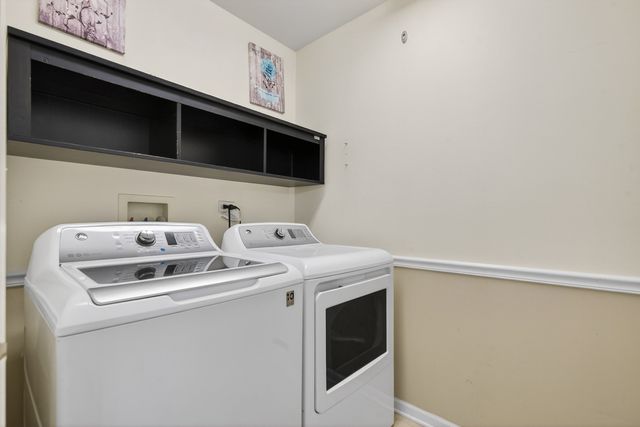 1538 Bristol Lane 4, Wood Dale, IL 60191