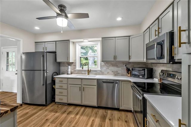 5035 N Euclid Street, Kansas City, MO 64118