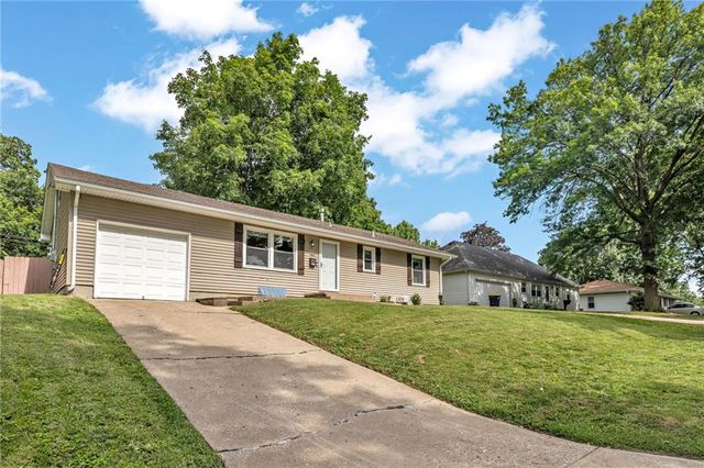 5035 N Euclid Street, Kansas City, MO 64118