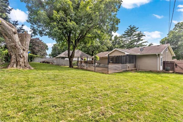 5035 N Euclid Street, Kansas City, MO 64118