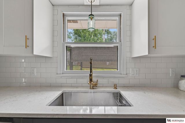 103 Hillcrest Avenue, Bellevue, NE 68005