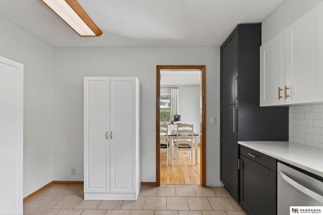 103 Hillcrest Avenue, Bellevue, NE 68005