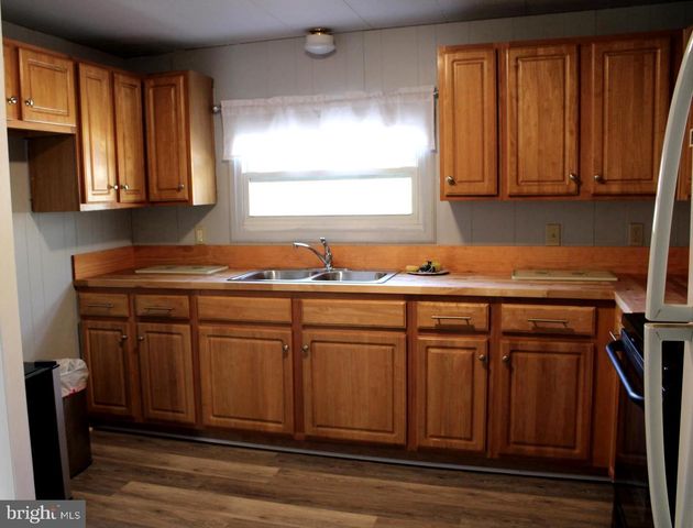 3730 HUNTING CREEK RD, Huntingtown, MD 20639
