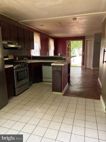 50 WINDING WAY, Cherry Hill, NJ 08002