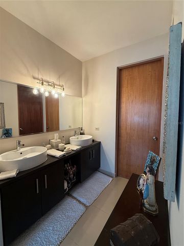 7 MOUNTAIN VIEW E ST, LOMAS DEL SOL, Guaynabo, PR 00969