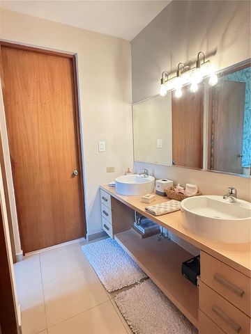 7 MOUNTAIN VIEW E ST, LOMAS DEL SOL, Guaynabo, PR 00969