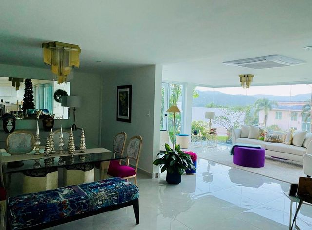 7 MOUNTAIN VIEW E ST, LOMAS DEL SOL, Guaynabo, PR 00969