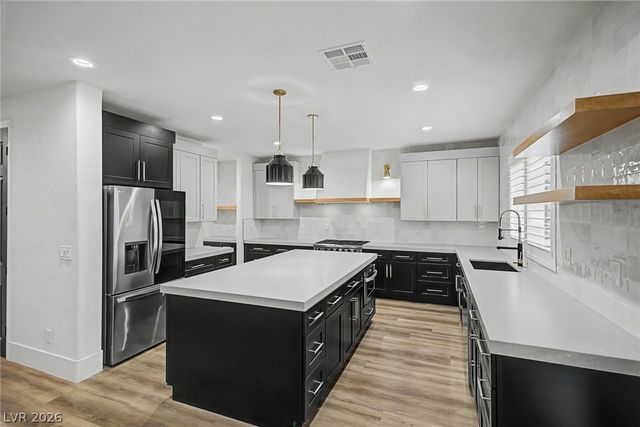 10641 San Sicily Street, Las Vegas, NV 89141