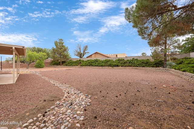 1880 SUNBURST Place, Sierra Vista, AZ 85635