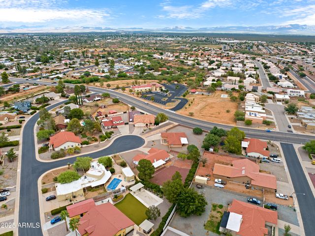 1880 SUNBURST Place, Sierra Vista, AZ 85635