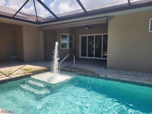 249 Rotonda CIR, Rotonda West, FL 33947