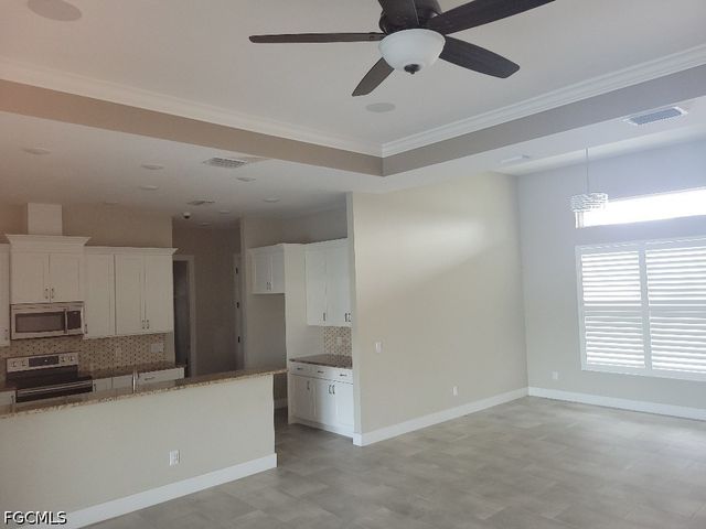 249 Rotonda CIR, Rotonda West, FL 33947