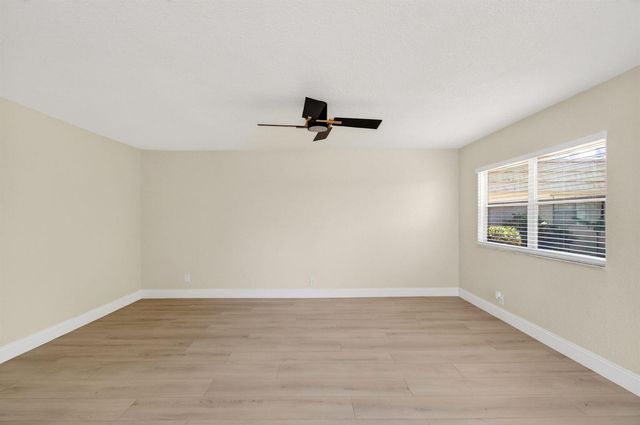 225 Seville Boulevard J, Delray Beach, FL 33446