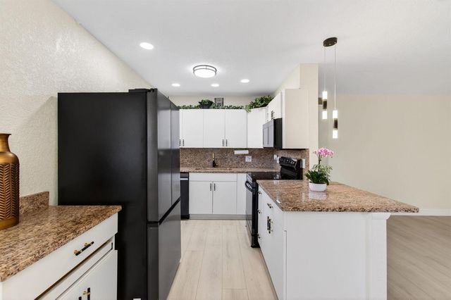 225 Seville Boulevard J, Delray Beach, FL 33446