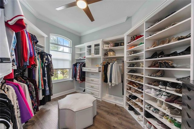 9937 LAUREL VALLEY AVENUE CIRCLE, Bradenton, FL 34202