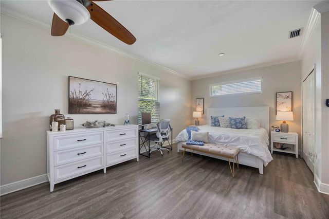 9937 LAUREL VALLEY AVENUE CIRCLE, Bradenton, FL 34202