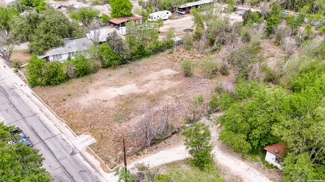 307 ORCHARD RD, San Antonio, TX 78220