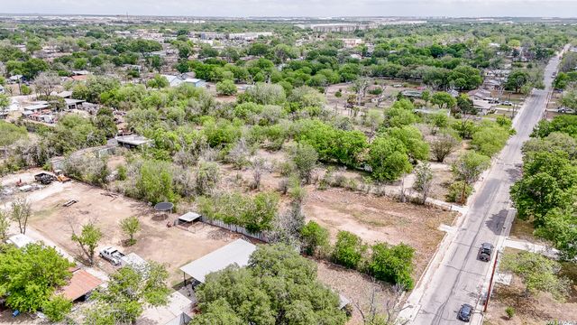 307 ORCHARD RD, San Antonio, TX 78220