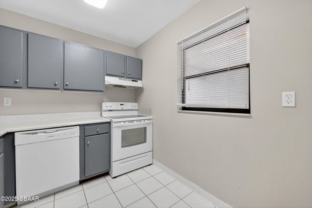 1504 Virginia Ave Apt 212, Daytona Beach, FL 32114
