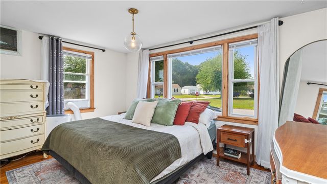 38 Fairfield Court, Warwick, RI 02889