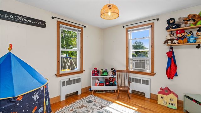 38 Fairfield Court, Warwick, RI 02889